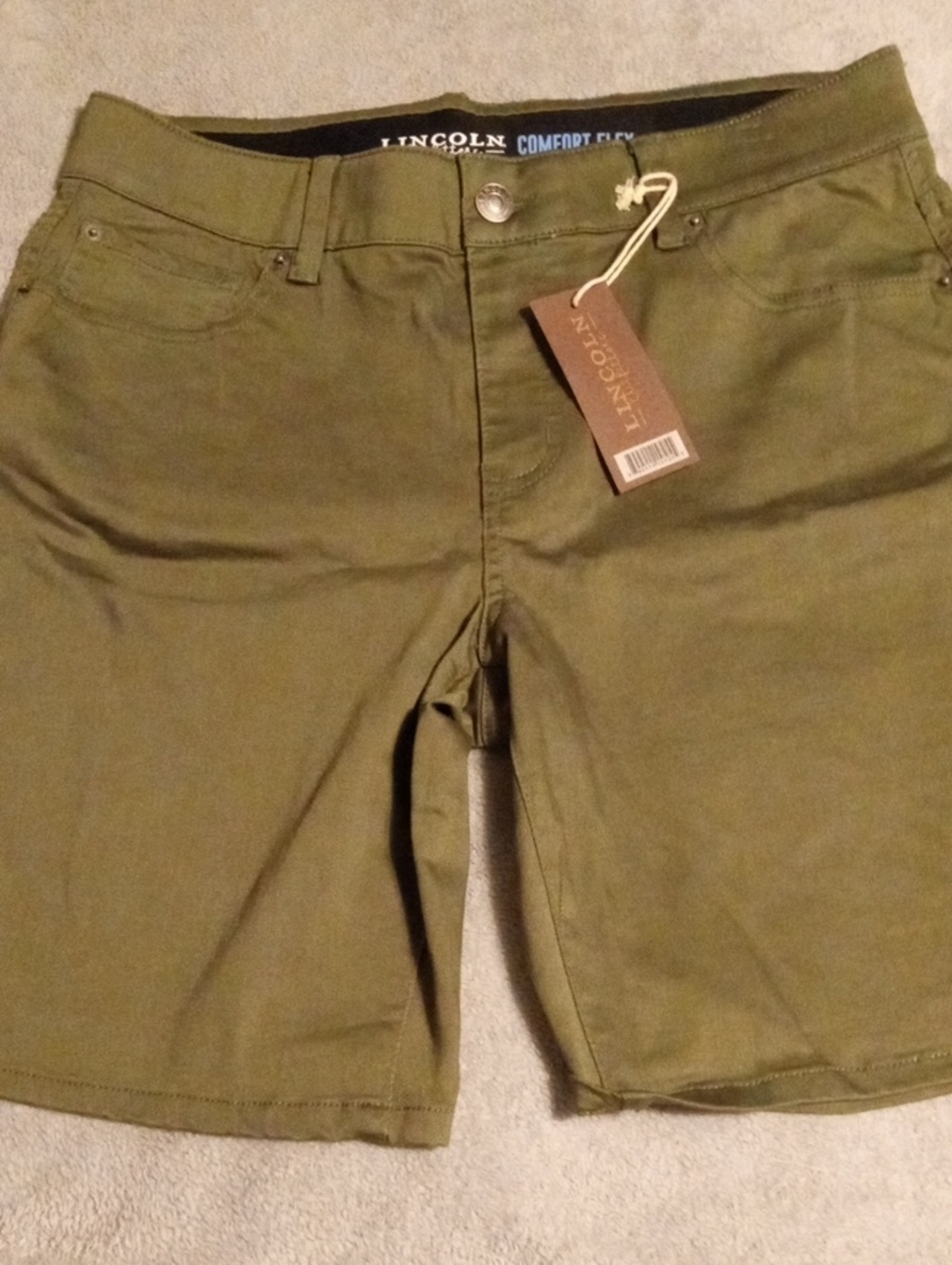 NWT Lincoln outfitters Olive Green Women's Comfort Flex Shorts